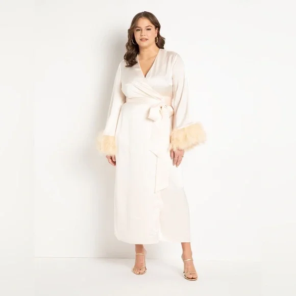 fitted lace wedding dress Noella Off-Shoulder Fur Trim Maxi Dress Wine